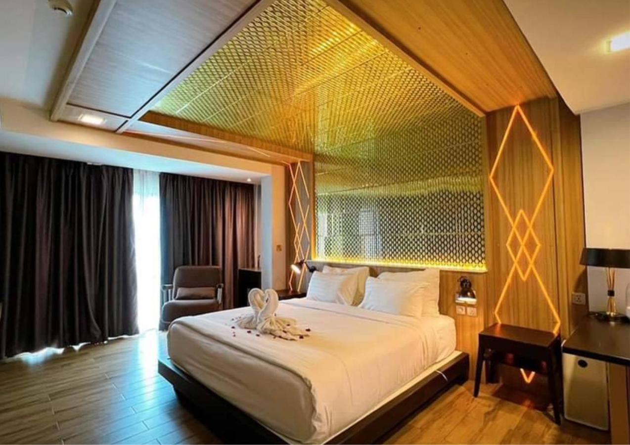 Holatel Hotel Phitsanulok Bagian luar foto